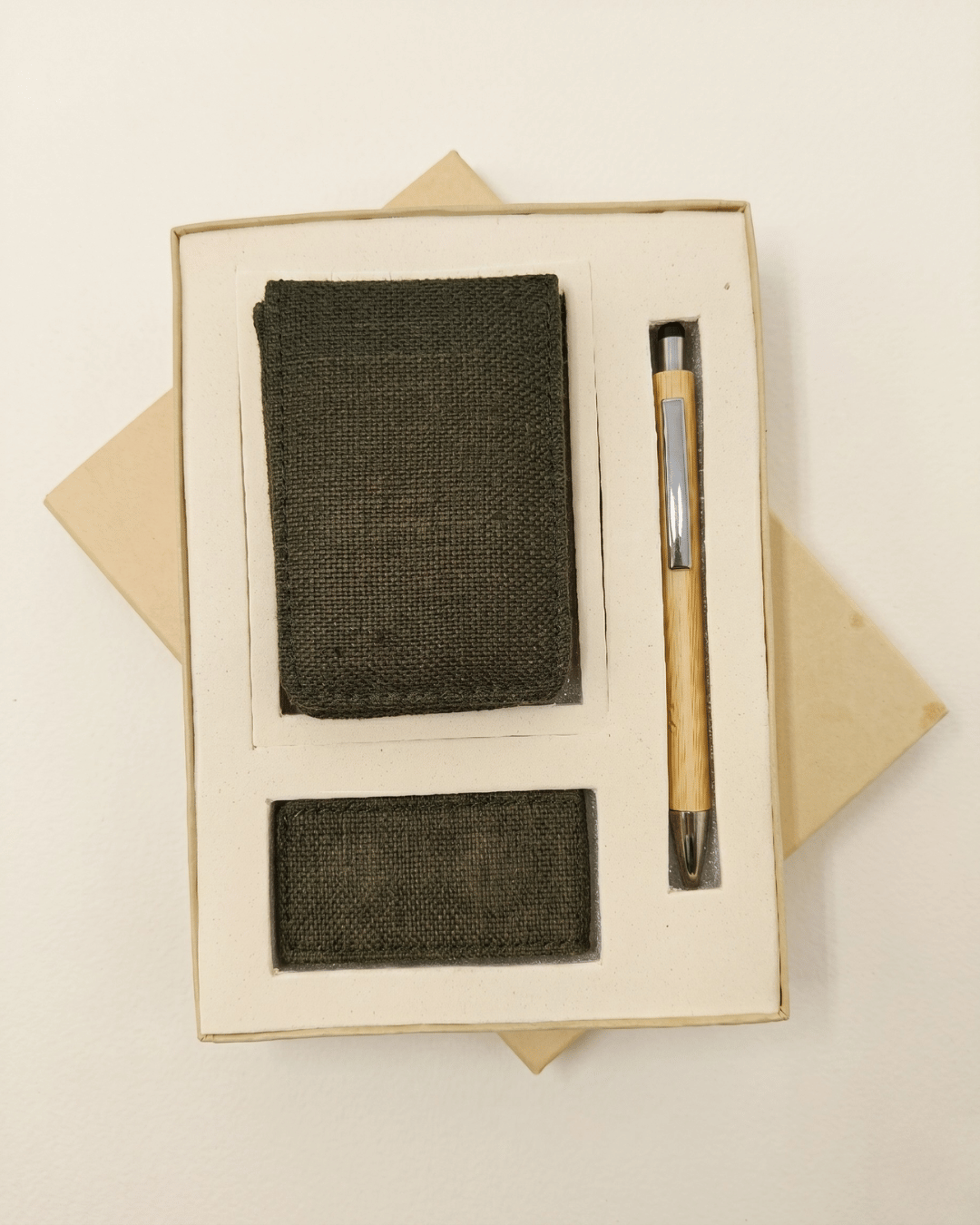 Eco Conscious Hamper: Hemp Vertical Card Holder, Hemp Money Clip & Pen