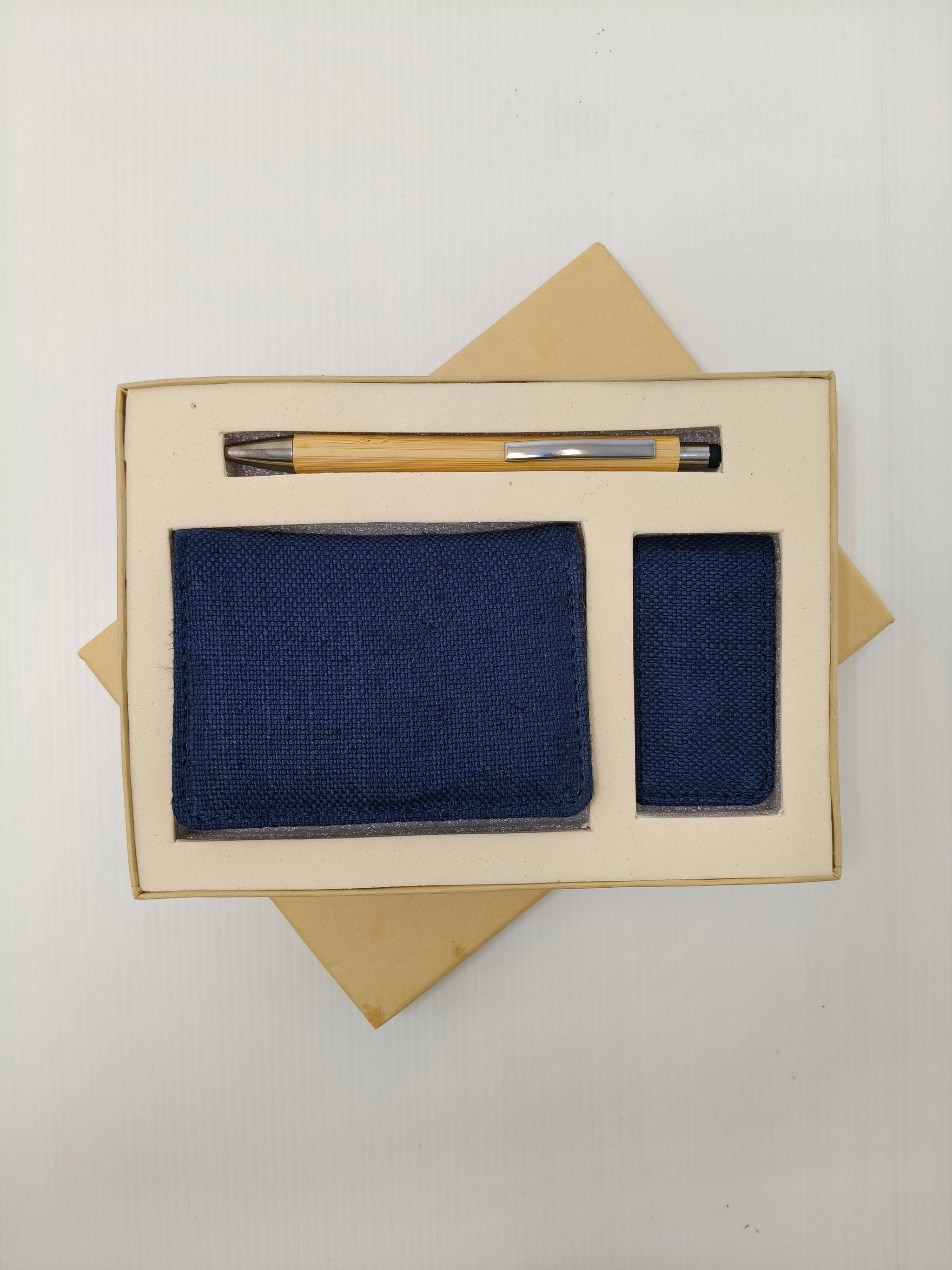 Pen and Horizontal Card Holder and Money Clip