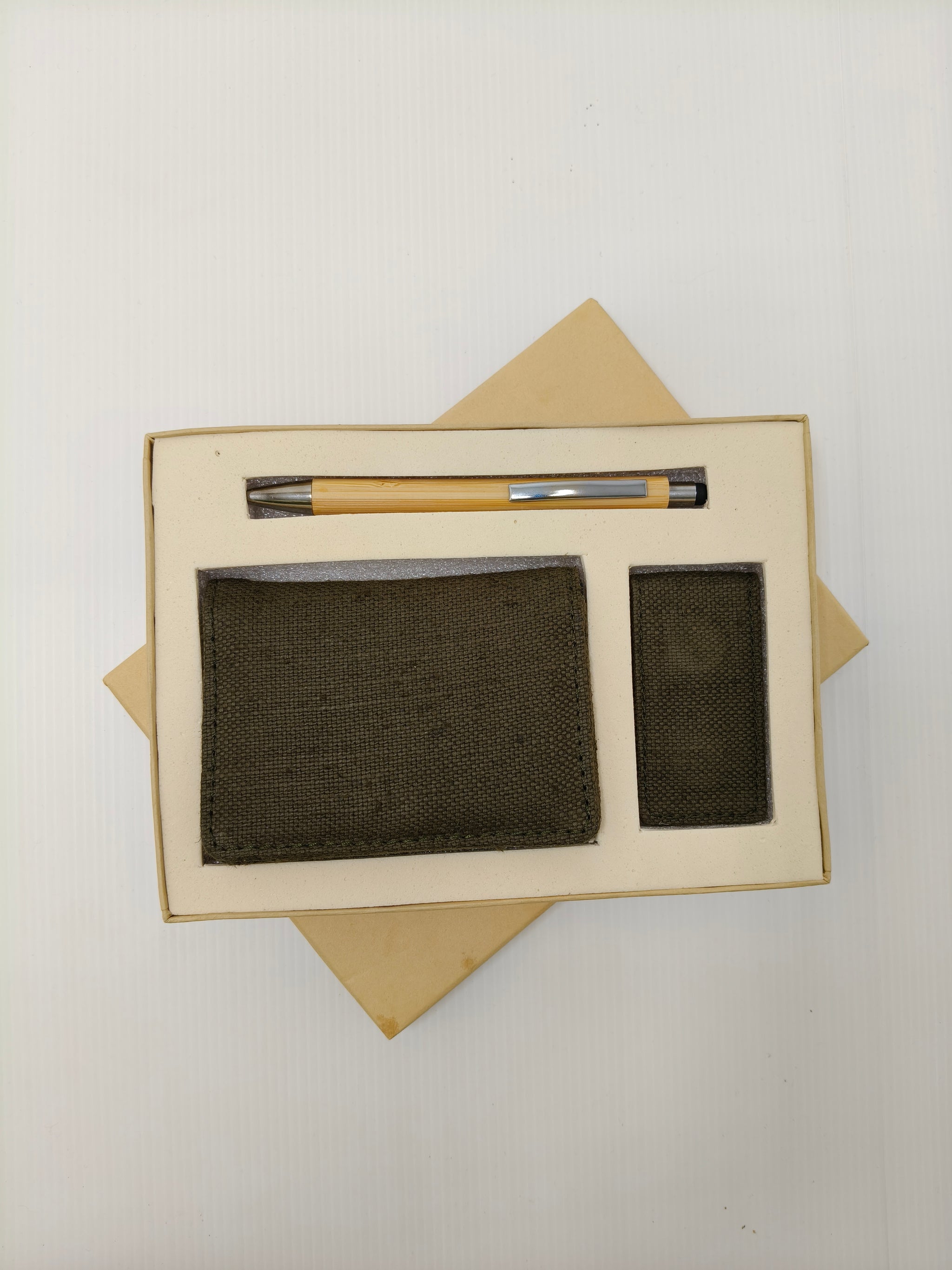 Pen and Horizontal Card Holder and Money Clip