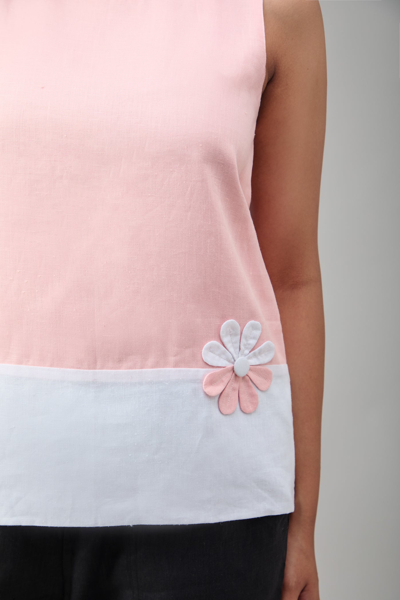 Hemp And Bamboo Contrast Sleeveless Flower Top