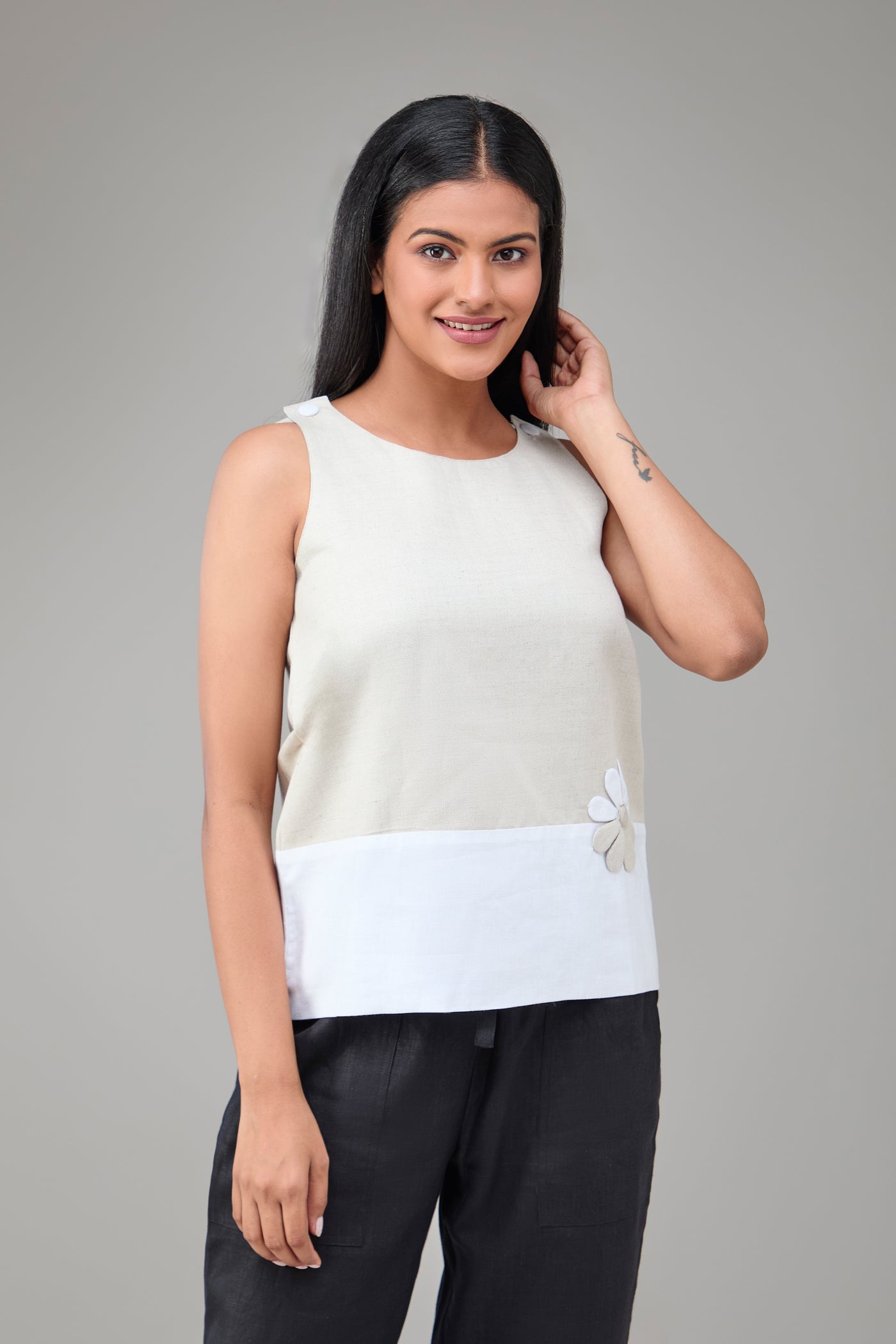 Hemp And Bamboo Contrast Sleeveless Flower Top