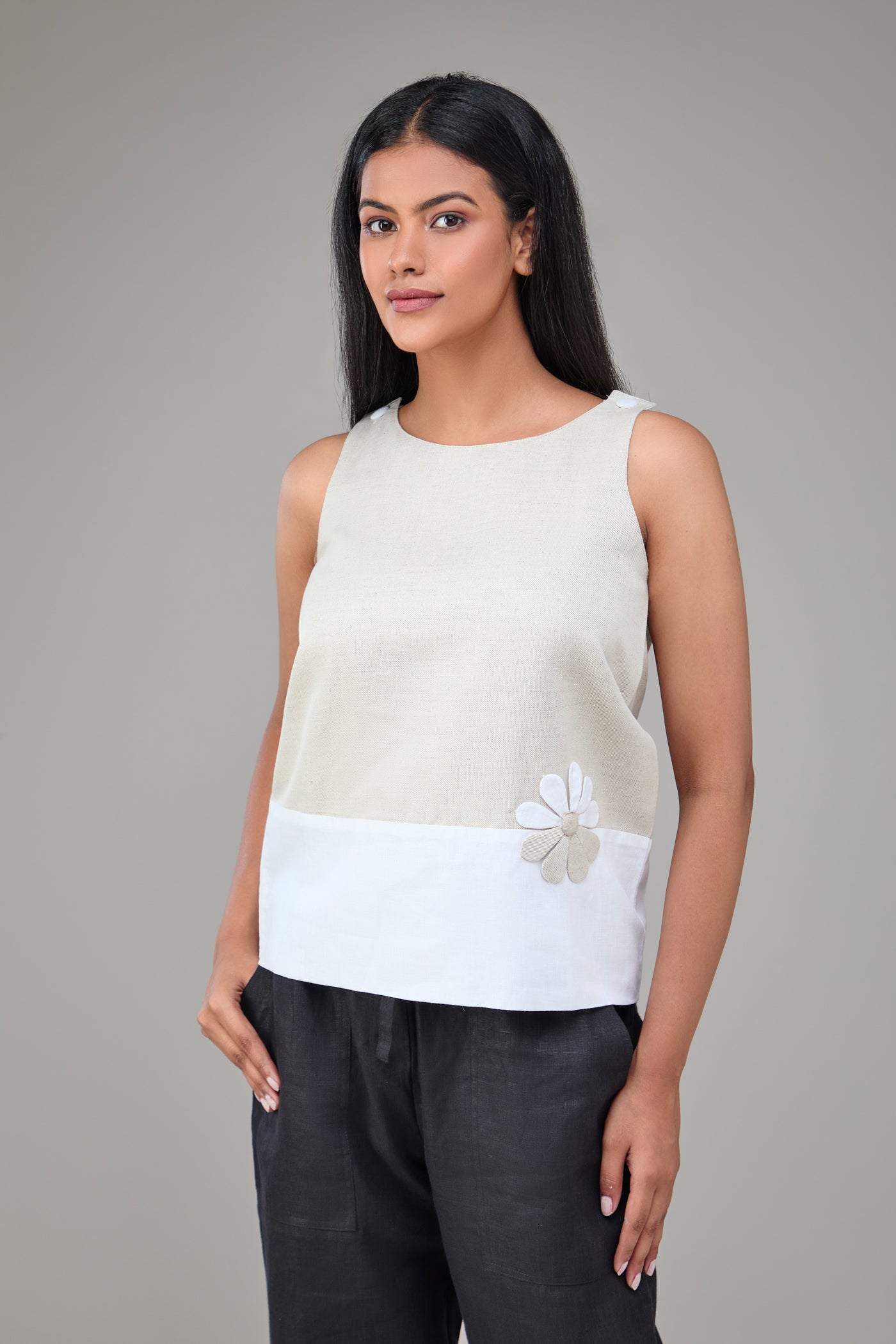 Hemp And Bamboo Contrast Sleeveless Flower Top