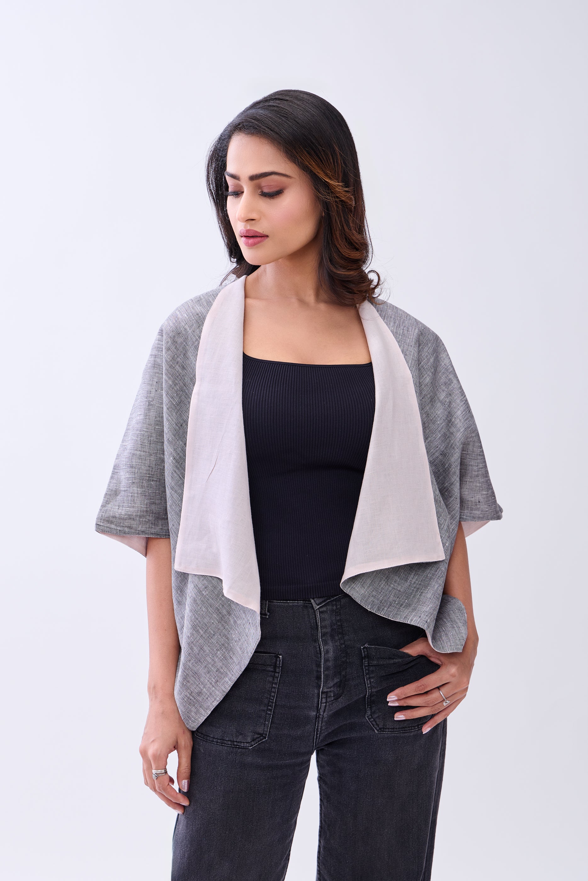 The Label Gaia Hemp Reversable Shrug – Grey & Blush Pink