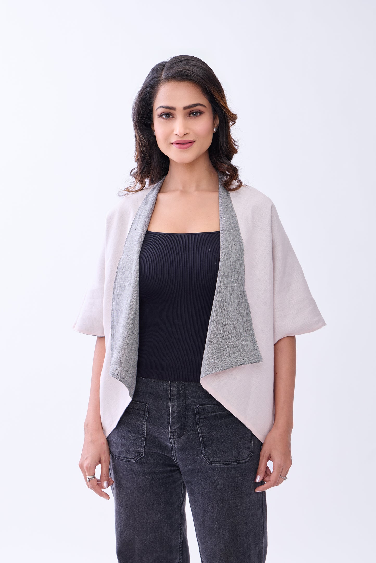 The Label Gaia Hemp Reversable Shrug – Grey & Blush Pink