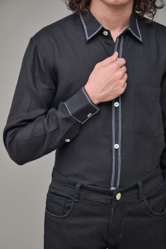 Men Solid Hemp Black Casual Shirt